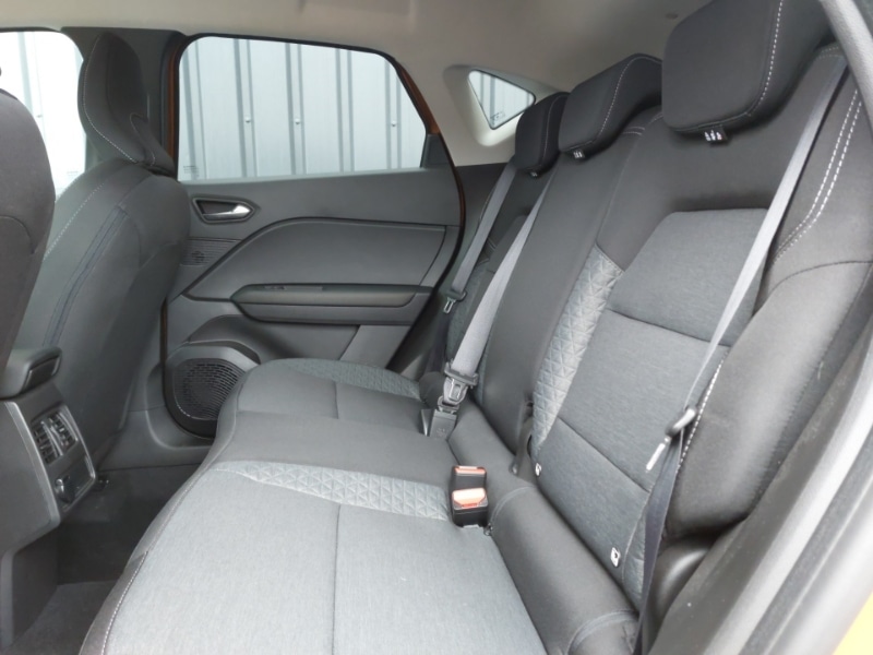 Used Renault Captur 2022 for sale - 76369596: Photo 6