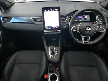 Used Renault Captur 2024 for sale - 76498260: Photo