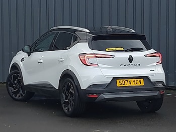 Used Renault Captur 2024 for sale - 76498260: Photo