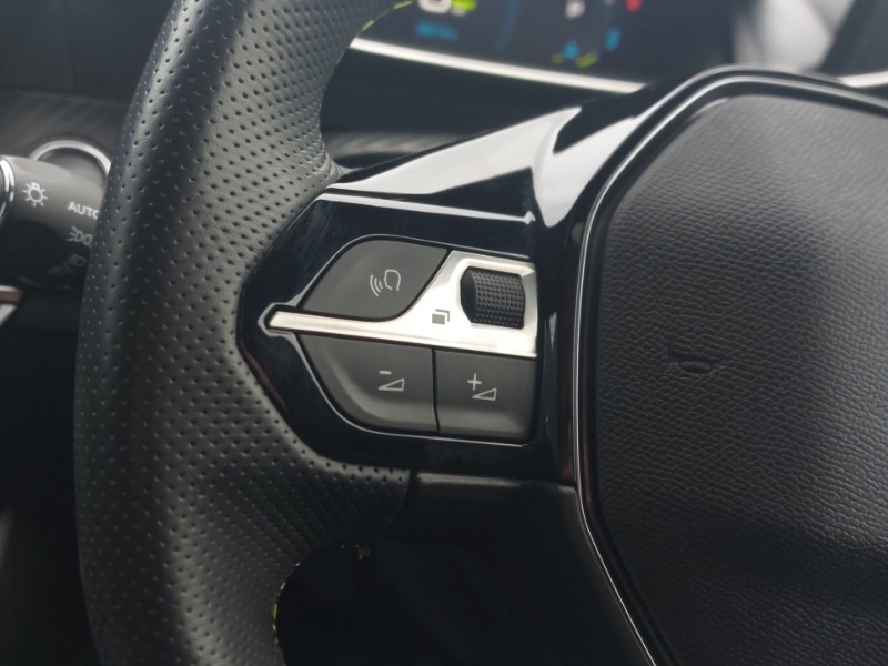 Used Peugeot 2008 2023 for sale - 76651423: Photo 18