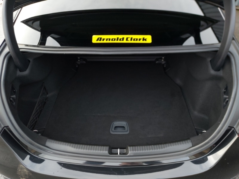 Used Mercedes-Benz C Class 2023 for sale - 77108179: Photo 8