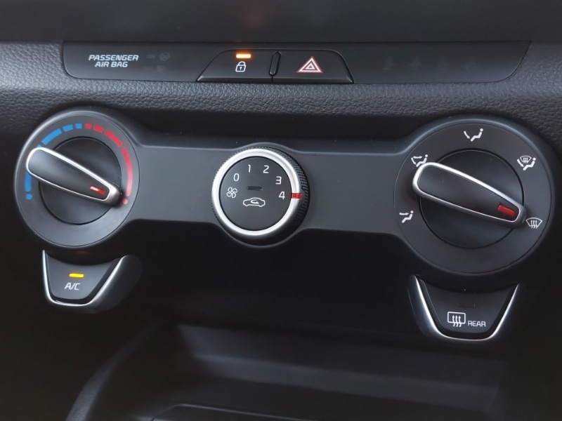 Used Kia Stonic 2022 for sale - 77047148: Photo 18