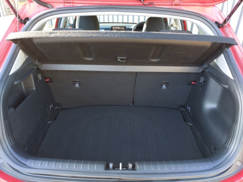 Used Kia Stonic 2022 for sale - 77047148: Photo 8