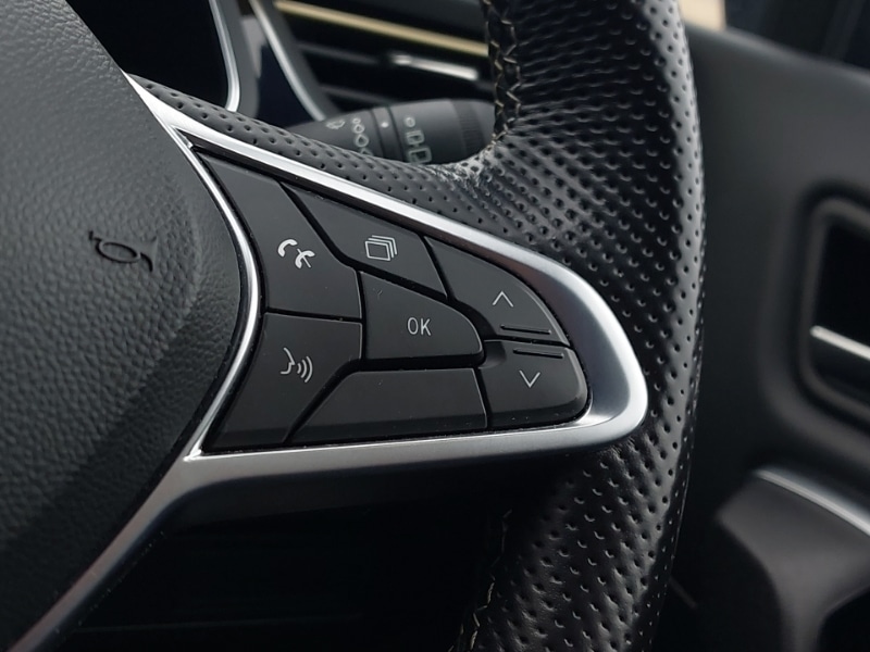 Used Renault Captur 2023 for sale - 76548877: Photo 19