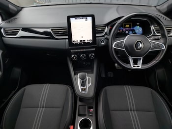 Used Renault Captur 2023 for sale - 76548877: Photo