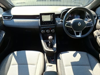 Used Renault Clio 2025 for sale - 79153275: Photo