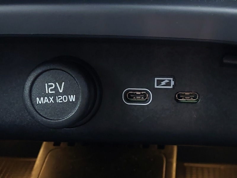 Used Volvo XC40 2025 for sale - 77518137: Photo 16