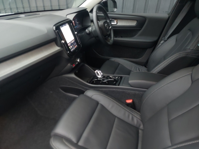 Used Volvo XC40 2025 for sale - 77518137: Photo 5