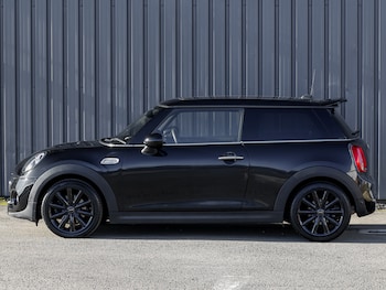 Used MINI Hatch 2018 for sale - 77548974: Photo
