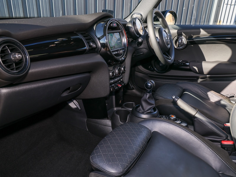 Used MINI Hatch 2018 for sale - 77548974: Photo 5