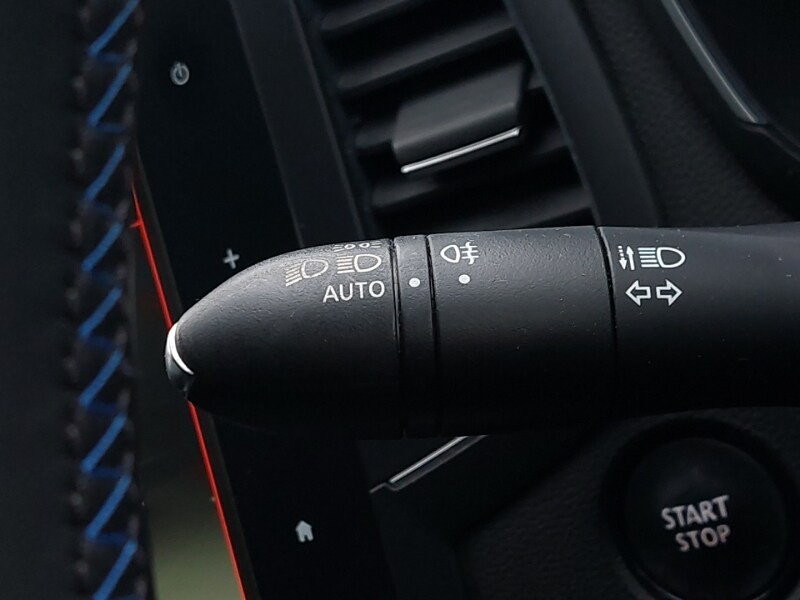 Used Renault Megane 2018 for sale - 77605582: Photo 18