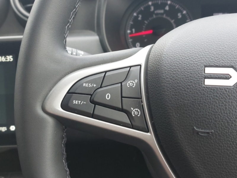 Used Dacia Duster 2023 for sale - 77837896: Photo 13