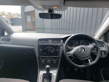 Used Volkswagen Golf 2019 for sale - 78440162: Photo