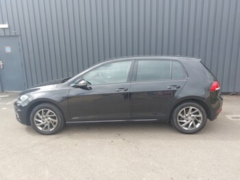 Used Volkswagen Golf 2019 for sale - 78440162: Photo