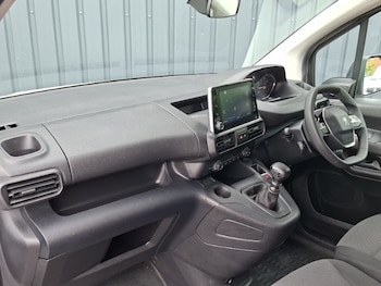 Used Peugeot Partner 2023 for sale - 79517213: Photo