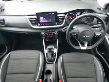 Used Kia Stonic 2024 for sale - 77433830: Photo