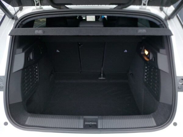 Used Renault Scenic E-Tech 2024 for sale - 75695734: Photo 8