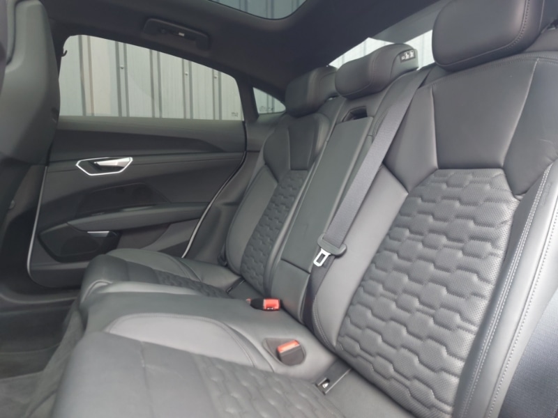 Used Audi e-tron GT 2022 for sale - 76478451: Photo 6