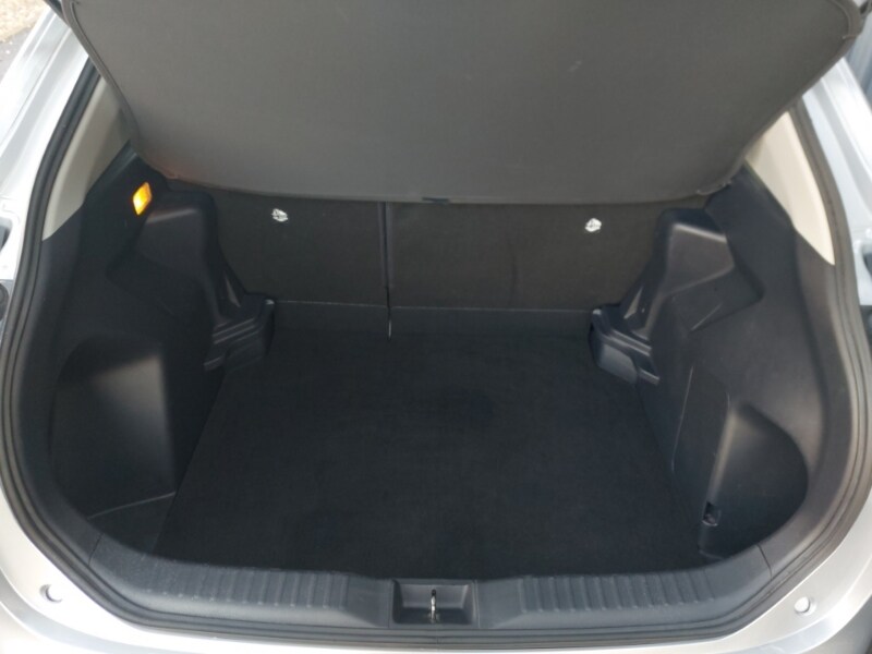 Used Toyota Yaris Cross 2022 for sale - 77183402: Photo 8