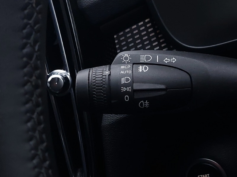 Used Volvo XC40 2021 for sale - 77031844: Photo 19