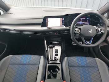 Used Volkswagen Golf 2023 for sale - 75750749: Photo