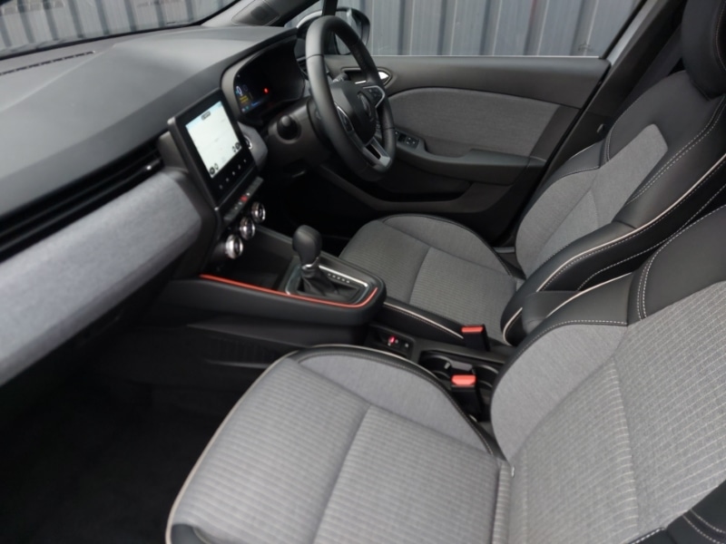 Used Renault Clio 2023 for sale - 77012493: Photo 5