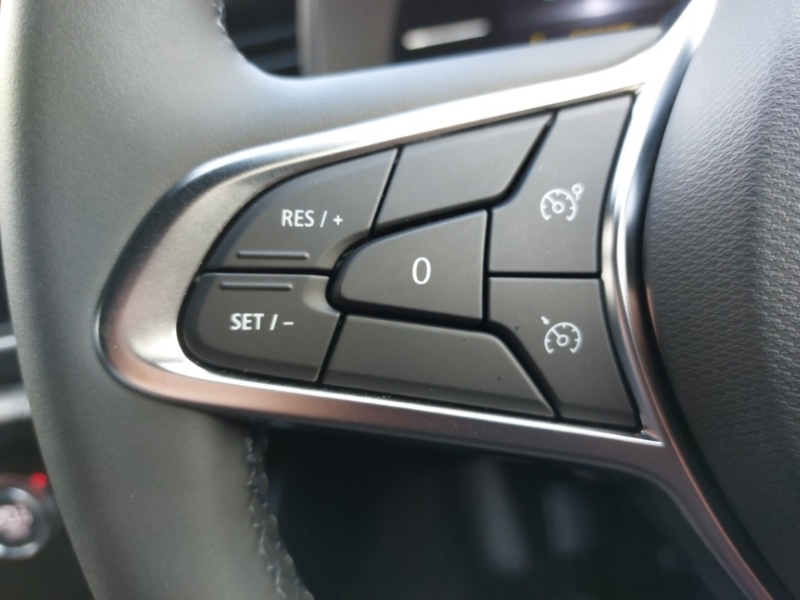 Used Renault Clio 2025 for sale - 76348254: Photo 16