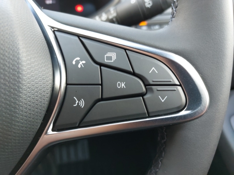 Used Renault Clio 2025 for sale - 76348254: Photo 17