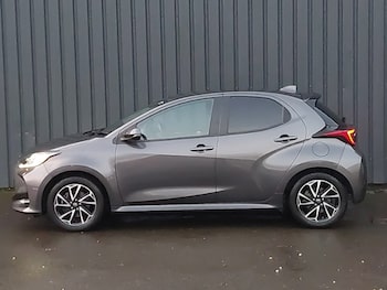 Used Toyota Yaris 2022 for sale - 77623070: Photo