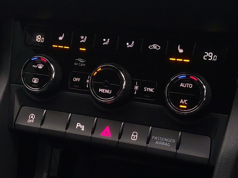 Used Skoda Karoq 2021 for sale - 76763675: Photo 16