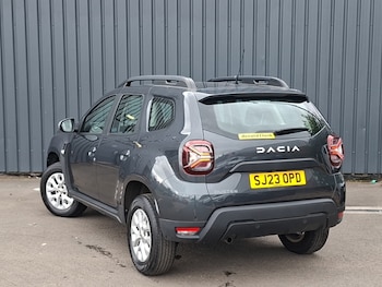 Used Dacia Duster 2023 for sale - 79407010: Photo