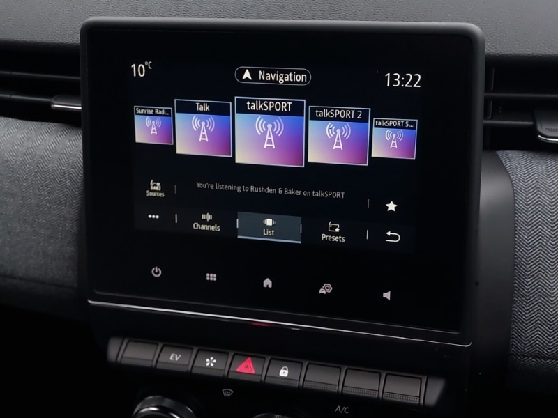 Used Renault Clio 2024 for sale - 76970620: Photo 13