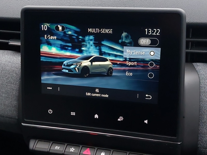 Used Renault Clio 2024 for sale - 76970620: Photo 15