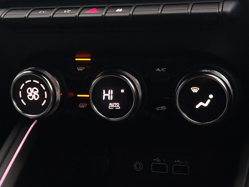 Used Renault Clio 2024 for sale - 76970620: Photo 16