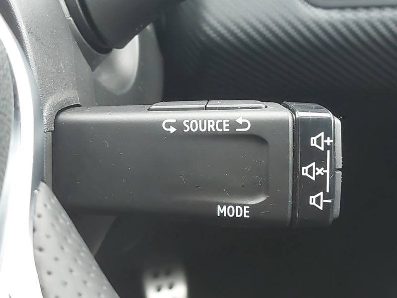 Used Renault Clio 2023 for sale - 78093884: Photo 17