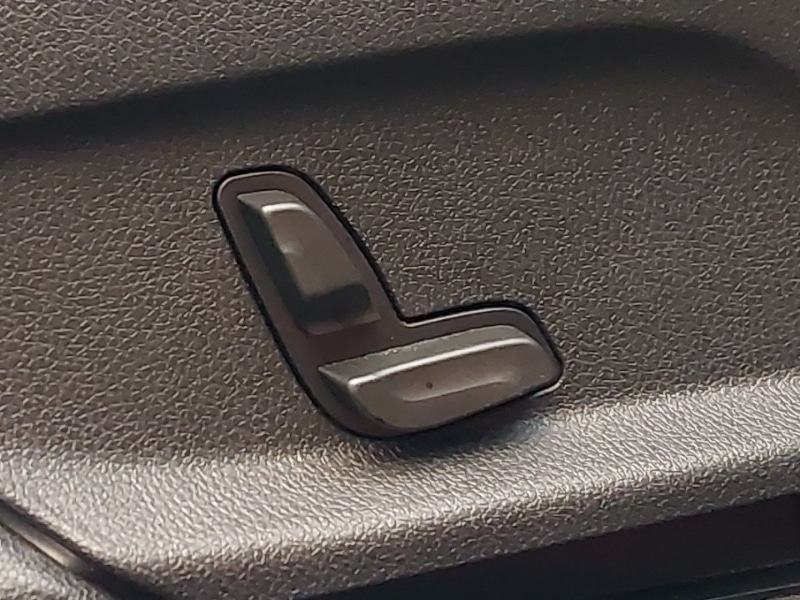 Used Mercedes-Benz EQC 2023 for sale - 77078563: Photo 13