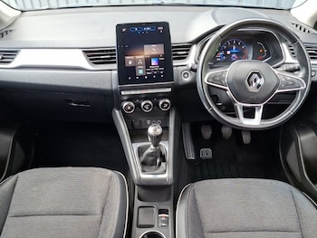 Used Renault Captur 2020 for sale - 79343332: Photo