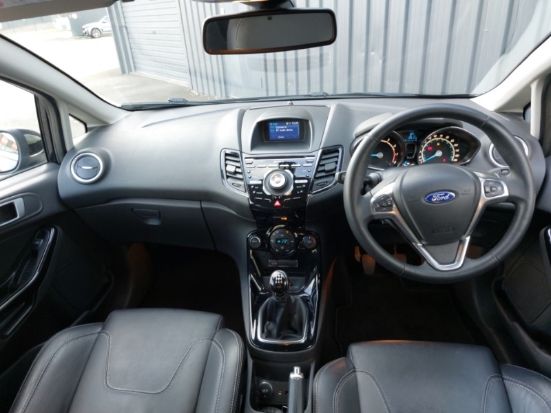 Used Ford Fiesta 2016 for sale - 78113686: Photo 2