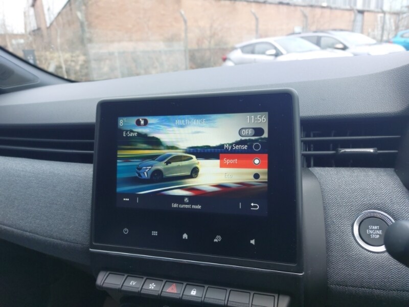 Used Renault Clio 2024 for sale - 77987911: Photo 15