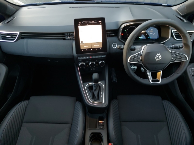 Used Renault Clio 2025 for sale - 76920230: Photo 2