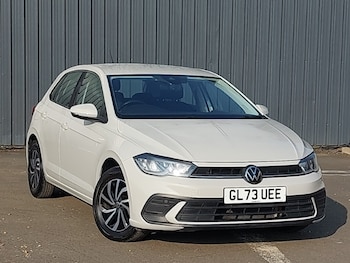 Used Volkswagen Polo 2024 for sale - 77974802: Photo