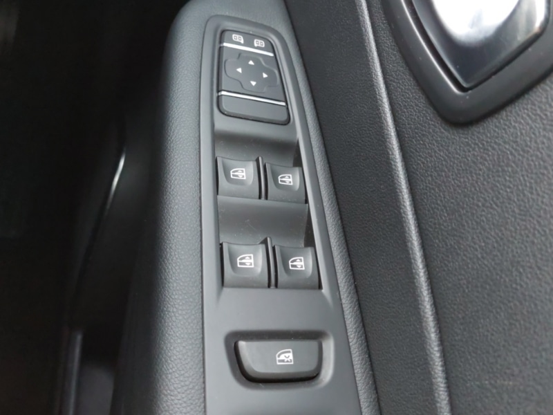 Used Renault Captur 2019 for sale - 76860546: Photo 19