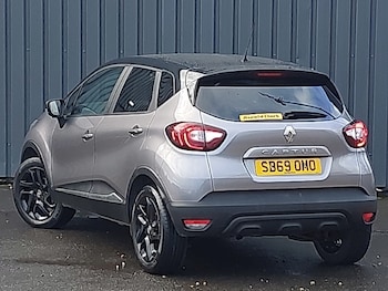 Used Renault Captur 2019 for sale - 76860546: Photo