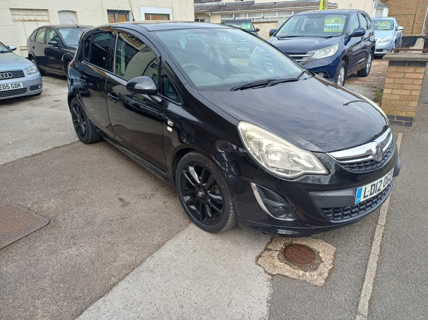 Used Vauxhall Corsa 2012 for sale - 76165102: Photo 1