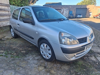 Used Renault Clio 2005 for sale - 76557819: Photo