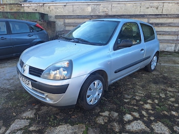 Used Renault Clio 2005 for sale - 76557819: Photo