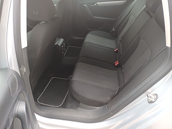 Used Volkswagen Passat 2011 for sale - 76165212: Photo 6