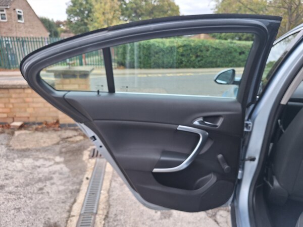 Used Vauxhall Insignia 2013 for sale - 76112751: Photo 13