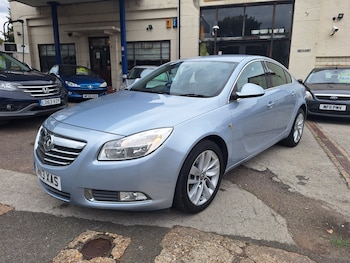Vauxhall - Insignia