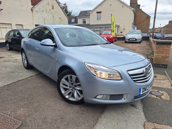 Used Vauxhall Insignia 2013 for sale - 76112751: Photo 3